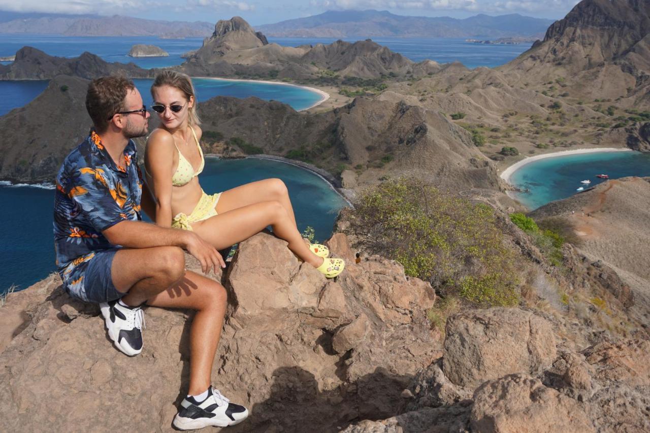 KOMODO One love Homestay&Tour Labuan Bajo Exterior foto