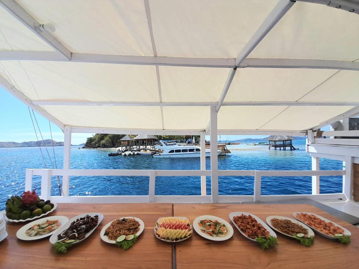 KOMODO One love Homestay&Tour Labuan Bajo Exterior foto