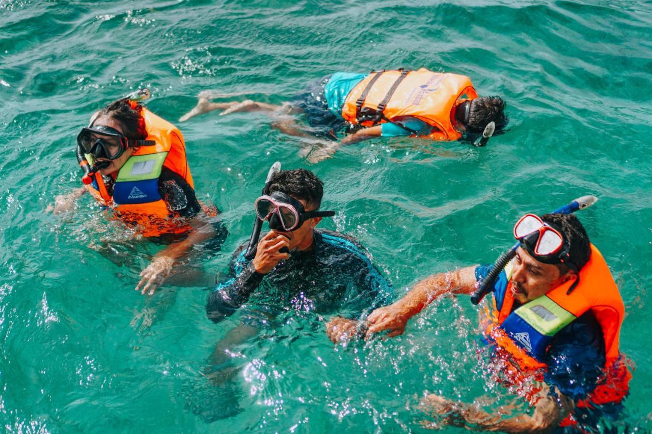 KOMODO One love Homestay&Tour Labuan Bajo Exterior foto