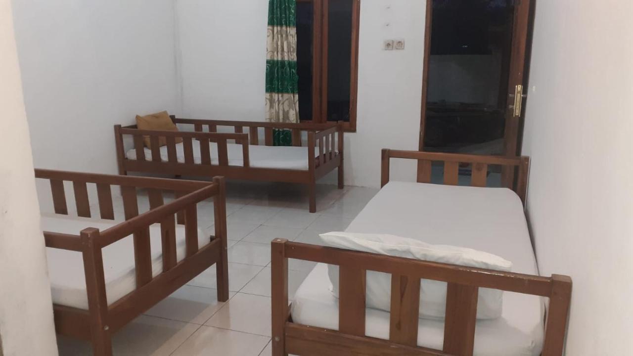 KOMODO One love Homestay&Tour Labuan Bajo Exterior foto