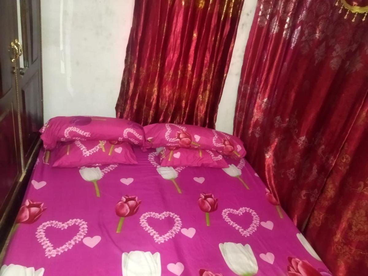 KOMODO One love Homestay&Tour Labuan Bajo Exterior foto